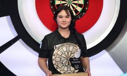 Milli dartçı Zehra Gemi, dünya şampiyonu olarak tarih yazdı.