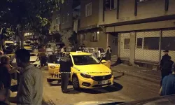 Taksici evinin önünde bıçaklanarak öldürüldü