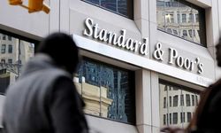 S&P’den Türk bankacılığına çifte mesaj: Kârlılık toparlanıyor, riskler sürüyor