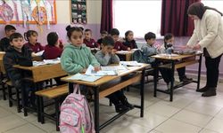 1 Mayıs'ta okullar tatil mi? 1 Mayıs Cuma okul var mı, üniversiteler kapalı mı? İlkokul, ortaokul, lise tatil mi? MEB resmi tatil takvimi!