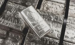 JP Morgan uyardı, gümüş sert çöktü: Zirveden yüzde 35 kayıp