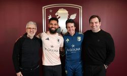 Aston Villa, eski futbolcusu Douglas Luiz'i kiraladığını açıkladı!