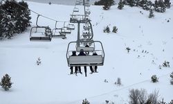 Karabük'teki Keltepe Kayak Merkezi'nde kayak sezonu başladı.