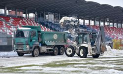 Stad karla kaplandı! Devreye kamyonlar girdi