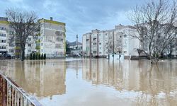 Bulgaristan'da etkili olan şiddetli yağışlar Koşukavak'ta sele yol açtı