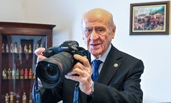 Bahçeli sürprizi: Bu kez objektifler arkasına o geçti