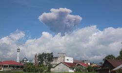 Endonezya'daki Marapi Yanardağı'nda patlama meydana geldi