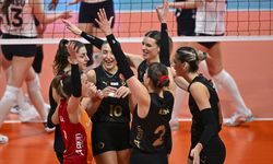 Galatasaray Daikin İlkbank'ı set vermeden geçti