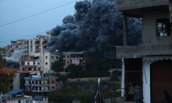 İsrail ordusu Lübnan'da 3 beldeyi hedef aldı