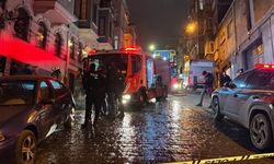 Beyoğlu'nda bir otelin giriş katında yangın çıktı