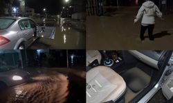 Antalya'da dere taştı! Araçların içi su doldu