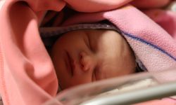 2026'nın ilk bebekleri dünyaya merhaba dedi