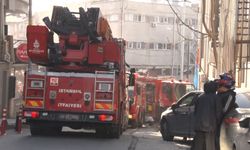 Bayrampaşa Kaymakamlığı altında yangın paniği: Çalışanlar tahliye edildi