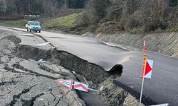 Türkeli'de heyelan oldu