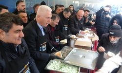 Sultanbeyli’de Karadeniz esintisi: Festivalde Vali Gül'de yer aldı