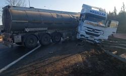 Şanlıurfa'da buzlanma zincirleme kazaya neden oldu: 2 ölü