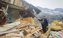 İneklerine ot verirken ölümden döndü