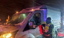 Kahramanmaraş'ta yolda kalanlara Jandarma yetişti