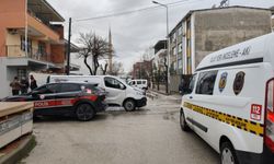 Manisa'da sokak ortasında dehşet: 7 çocuk annesi kadın eşi tarafından katledildi