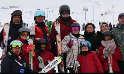Erciyes’te şehit çocuklarına kayak eğitimi verildi