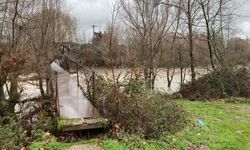 Çanakkale Ayvacık'ta şiddetli yağış: Sokaklar göle döndü