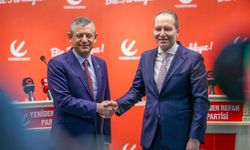 CHP Genel Başkanı Özgür Özel, Fatih Erbakan'ı ziyaret etti