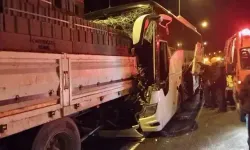 Anadolu Otoyolu'nda korkunç kaza: Yolcu otobüsündeki muavin hayatını kaybetti