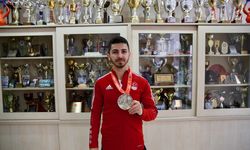 Dünya şampiyonu Tatami’ye Altın madalya ile veda etti.