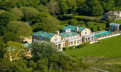 Dünya yıldızlarını ünlü yapan Türk yapımcının malikanesi yarı fiyatına satıldı