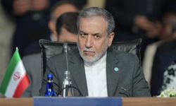 İran Dışişleri Bakanı Arakçi'den ABD'ye tehdit: Eller tetikte