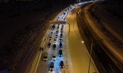 TEM Otoyolu’nun Bolu geçişi 7 saat sonra ulaşıma açıldı