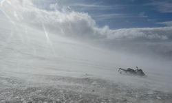 Trabzon'da kar fırtınası! Görüş mesafesi azaldı