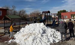 Osmaniye'de çocuklara kar sürprizi!