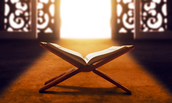 Ayetel Kürsi Türkçe okunuşu, anlamı ve tefsiri! Bakara Suresi 255. ayet Arapça yazılışı ve faziletleri