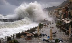 İtalya'da bin kişi tahliye edildi: Toprak kayması evleri yuttu, OHAL ilan ediliyor