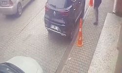 Adana bir öğretmen eski velisinin saldırısına uğradı