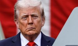 Trump'ın tehditleri sürüyor! İran'da ABD donanmasının körfez yolculuğu tansiyonu yükseltiyor!