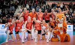 Eczacıbaşı Dynavit Olympiacos’u set vermeden geçti