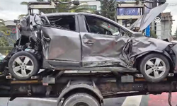 İstanbul'da zincirleme kaza kabusu: 6 araç birbirine girdi!