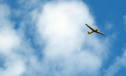 Endonezya'da içinde 10 olan uçak kayboldu