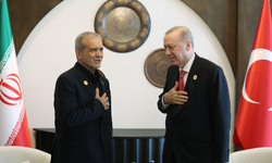 Cumhurbaşkanı Erdoğan'dan Pezeşkiyan ile kritik temas: Türkiye, İran ile ABD arasında rol üstlenmeye hazır