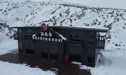 Erzincan'da bir ilk! Dağ Kütüphanesi Ergan Dağı'nda açıldı