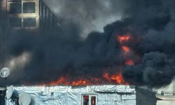 İstanbul Esenler'de korkutan anlar! Çatı kül oldu