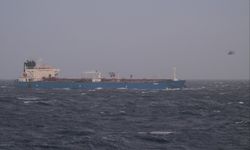 Fransa’nın el koyduğu Rus tankeri Marsilya'da limana çekildi