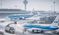 Hollanda kara teslim: Bin 50 uçuş iptal edildi