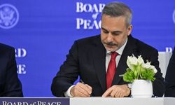 Dışişleri Bakanı Fidan, Gazze Barış Kurulu belgesini imzaladı