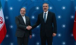 Dışişleri Bakanı Fidan İranlı mevkidaşıyla bir araya geldi!