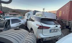 Hatay'da zincirleme kaza: 11 araç birbirine girdi