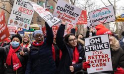 New York'ta hemşireler grevde: Ağır iş yükünü protesto ettiler
