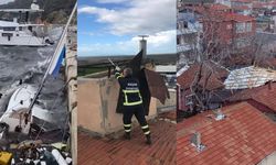 Keşan'da fırtına! Çatılar uçtu, tekneler battı